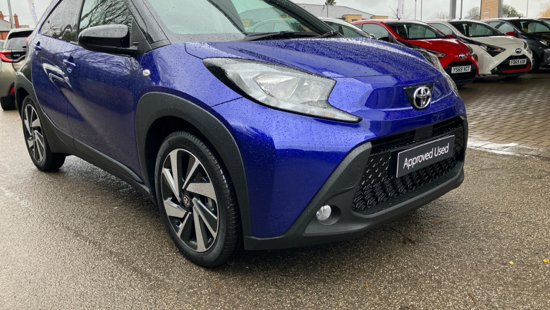 Toyota Aygo X 1.0 VVT-i Edge 5dr Petrol Hatchback